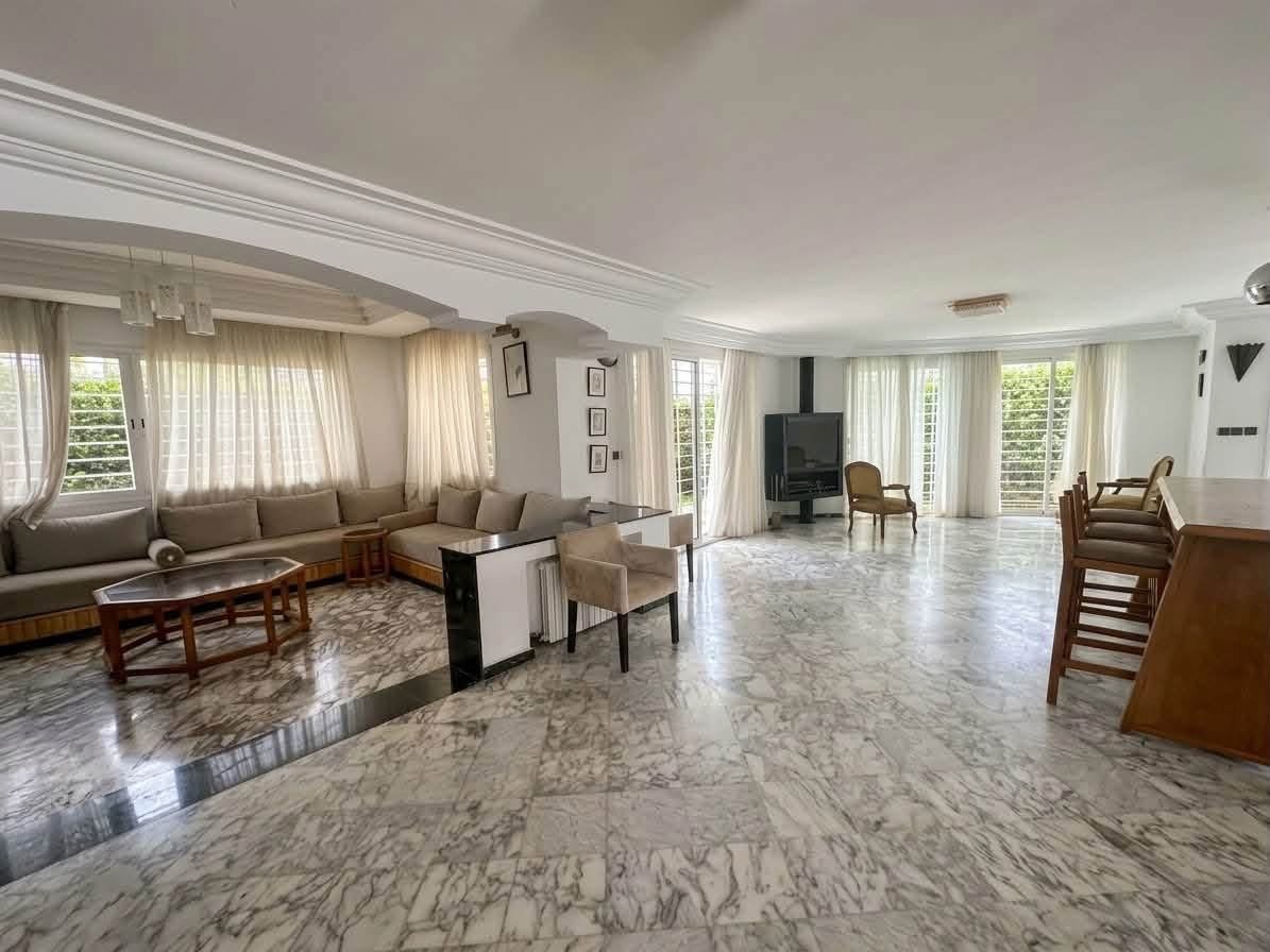 Photo 3 de Grande villa à vendre lotissement Nawress 5 chambres 3 niveaux 