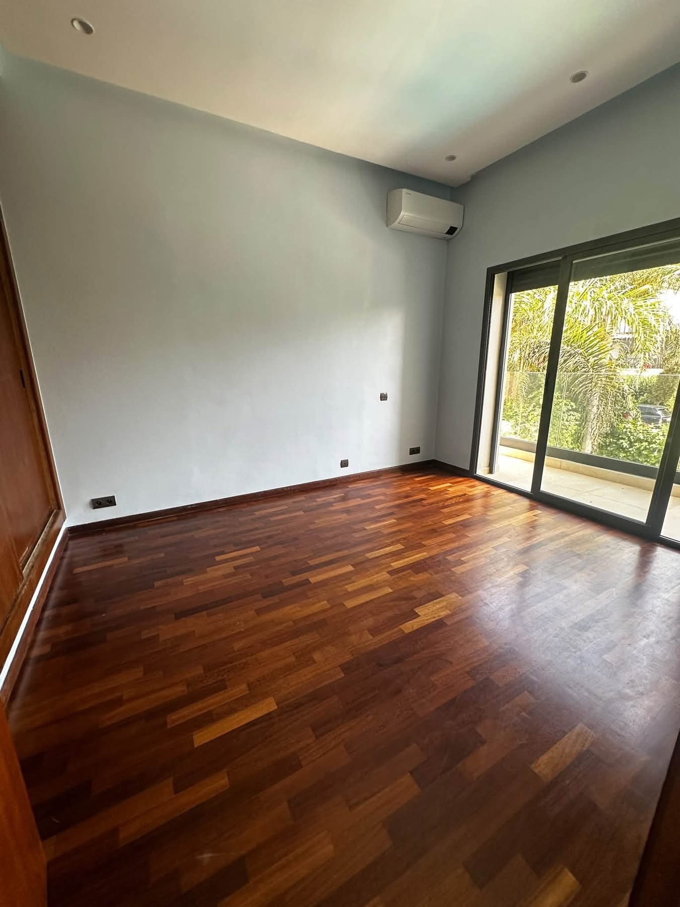 Photo 4 de Grande villa à vendre lotissement Nawress 3 niveaux 
